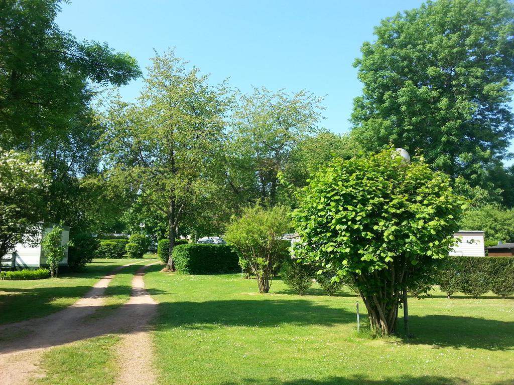 Camping Le Picardy Hotel Pinchefalise Buitenkant foto